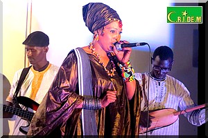Penda Wouri, Mohamed Ould Séyid, Coumba Salla Diaouné en show pour fêter l’UA [Vidéo & PhotoReportage]