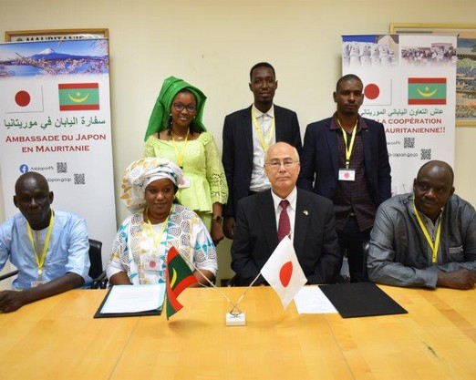 Signature du contrat de don relatif au projet d’Aménagement du poste de santé d’Aweinatt (commune Lexeïba)