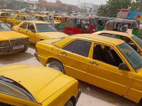 Campagne à Nouakchott pour distinguer les taxis par une couleur spéciale