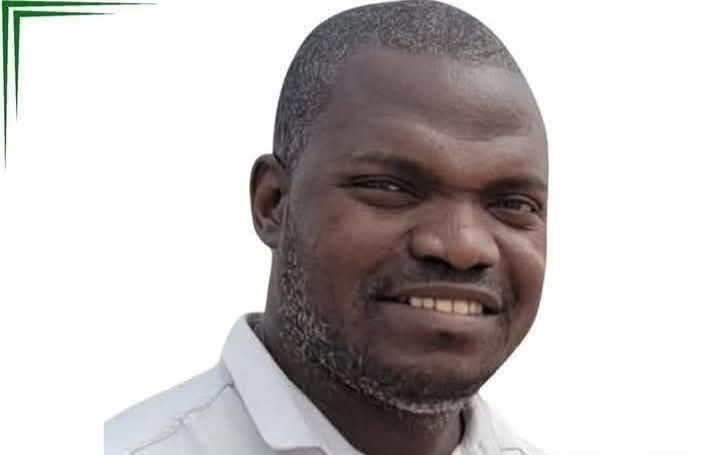 Un leader de l'IRA arrêté pour avoir qualifié le président et les ministres d'