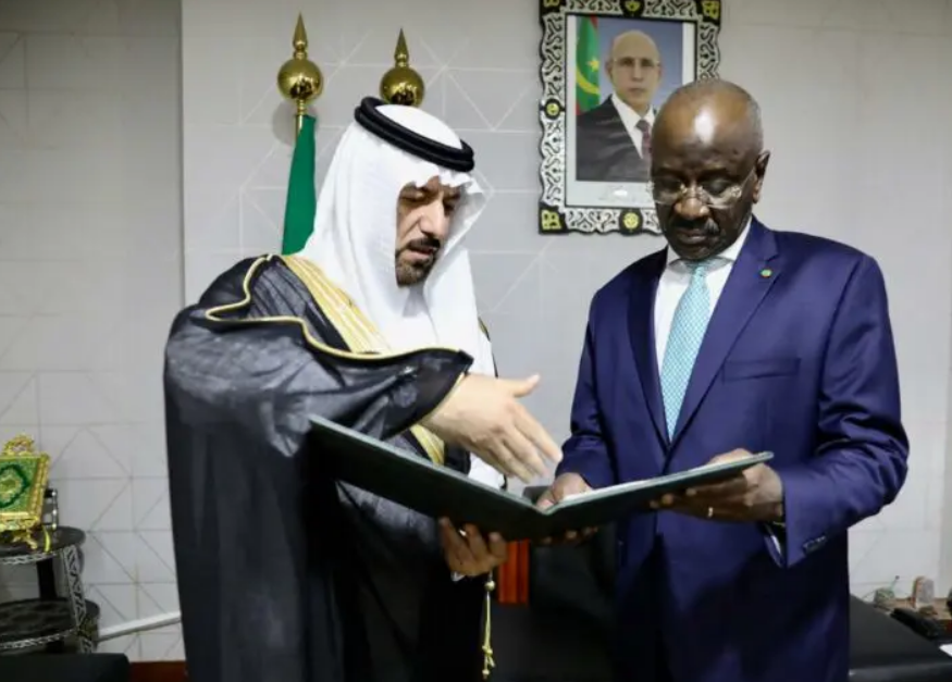 Coup de pression sur les services de visas : l’ambassadeur saoudien exige des améliorations immédiates