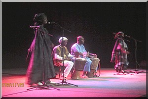 La nuit des berceuses remuent petits et grands à l’IFM - [PhotoReportage]