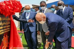 Le Président de la République pose la première pierre du système de sécurité et de surveillance de Nouakchott