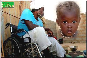 'A l’heure de la rupture' à Tarhil 17 dans la famille de Cheikhna Sakhanokho, un paraplégique de 49 ans [PhotoReportage]